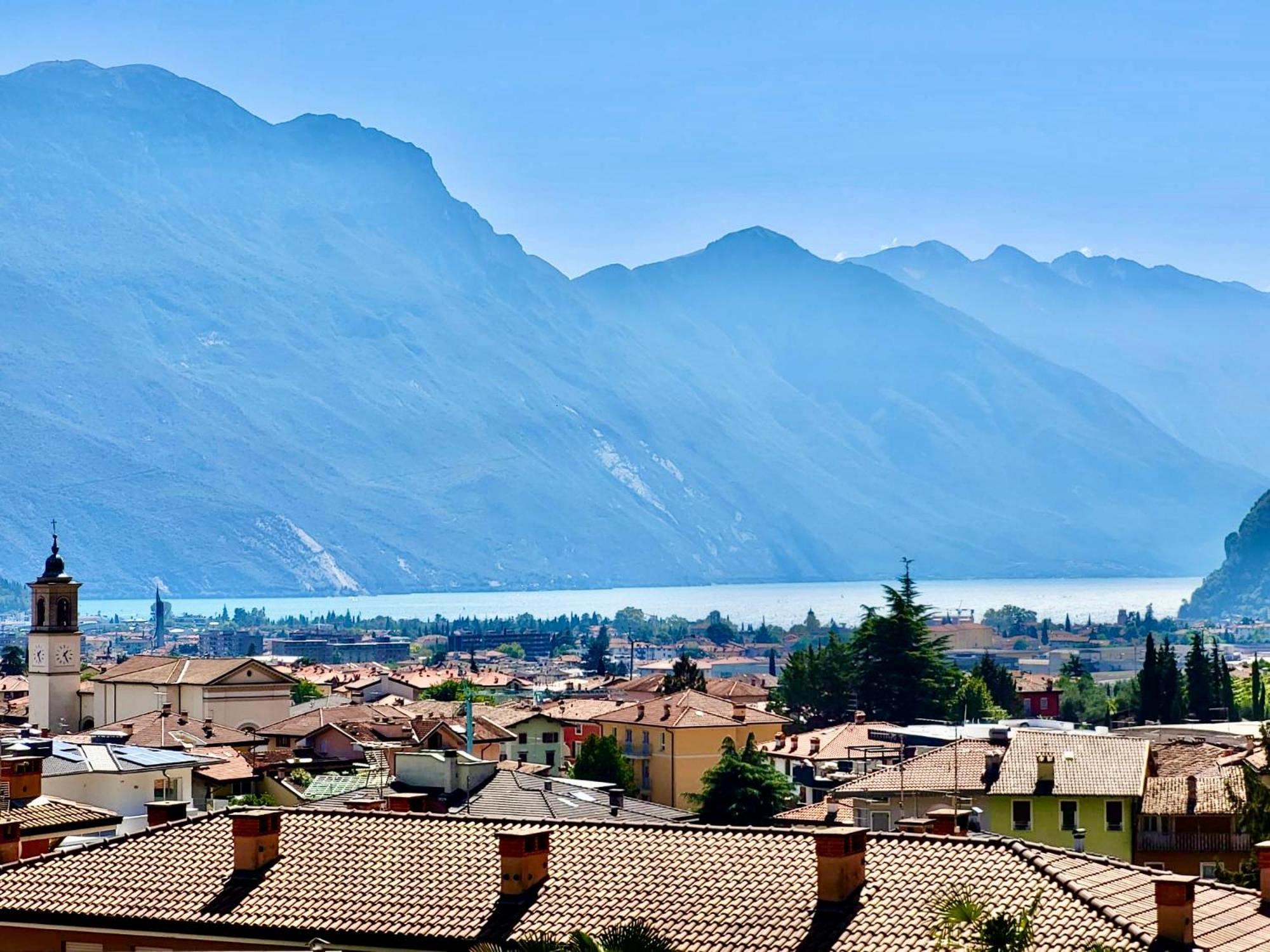 Appartamento Peppino Mit Seeblick Und Pool ريفا ديل غاردا المظهر الخارجي الصورة
